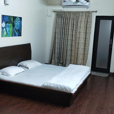 Apple Tree Apartments Koregaon Park Pune Eksteriør bilde