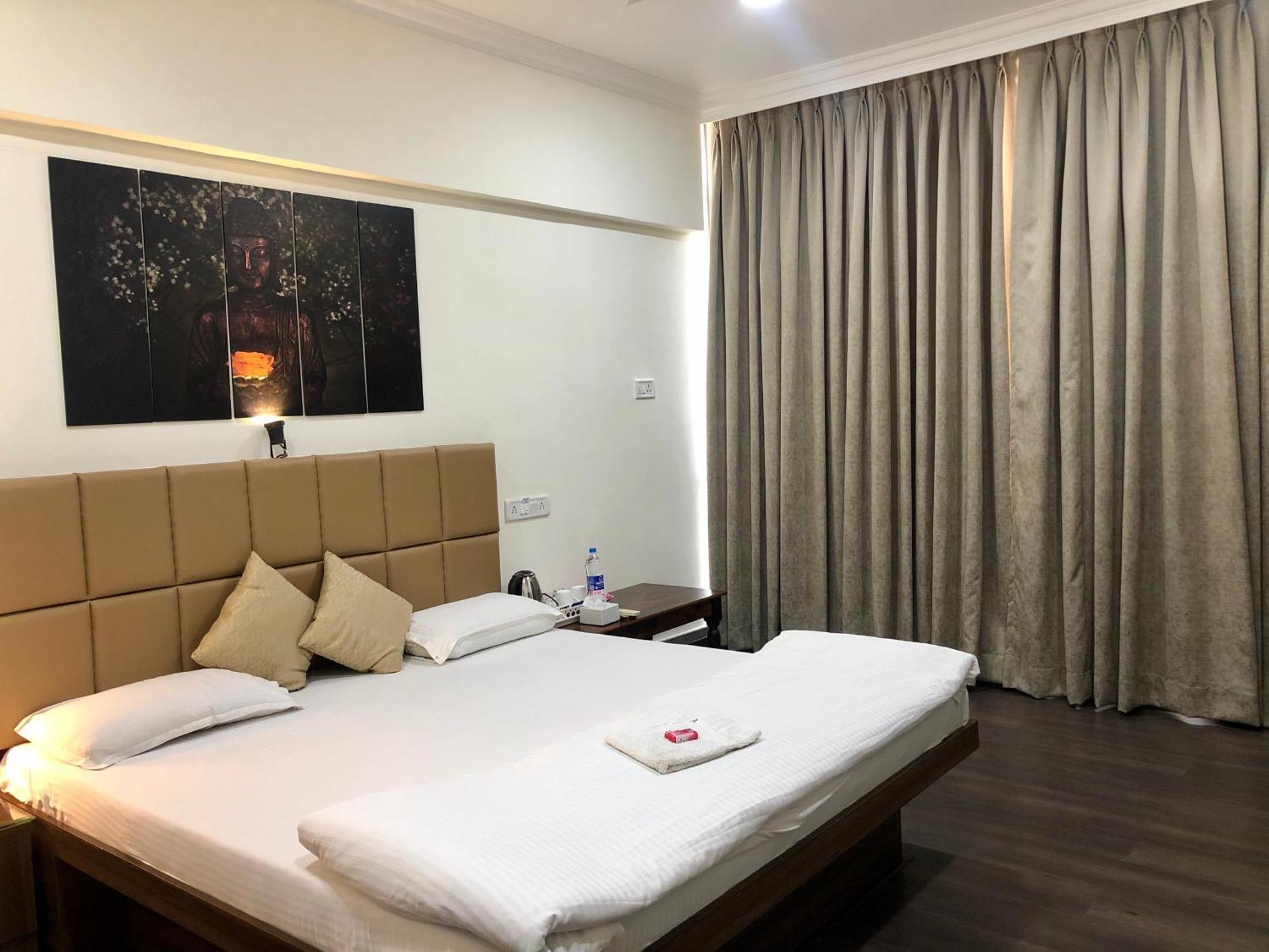 Apple Tree Apartments Koregaon Park Pune Eksteriør bilde