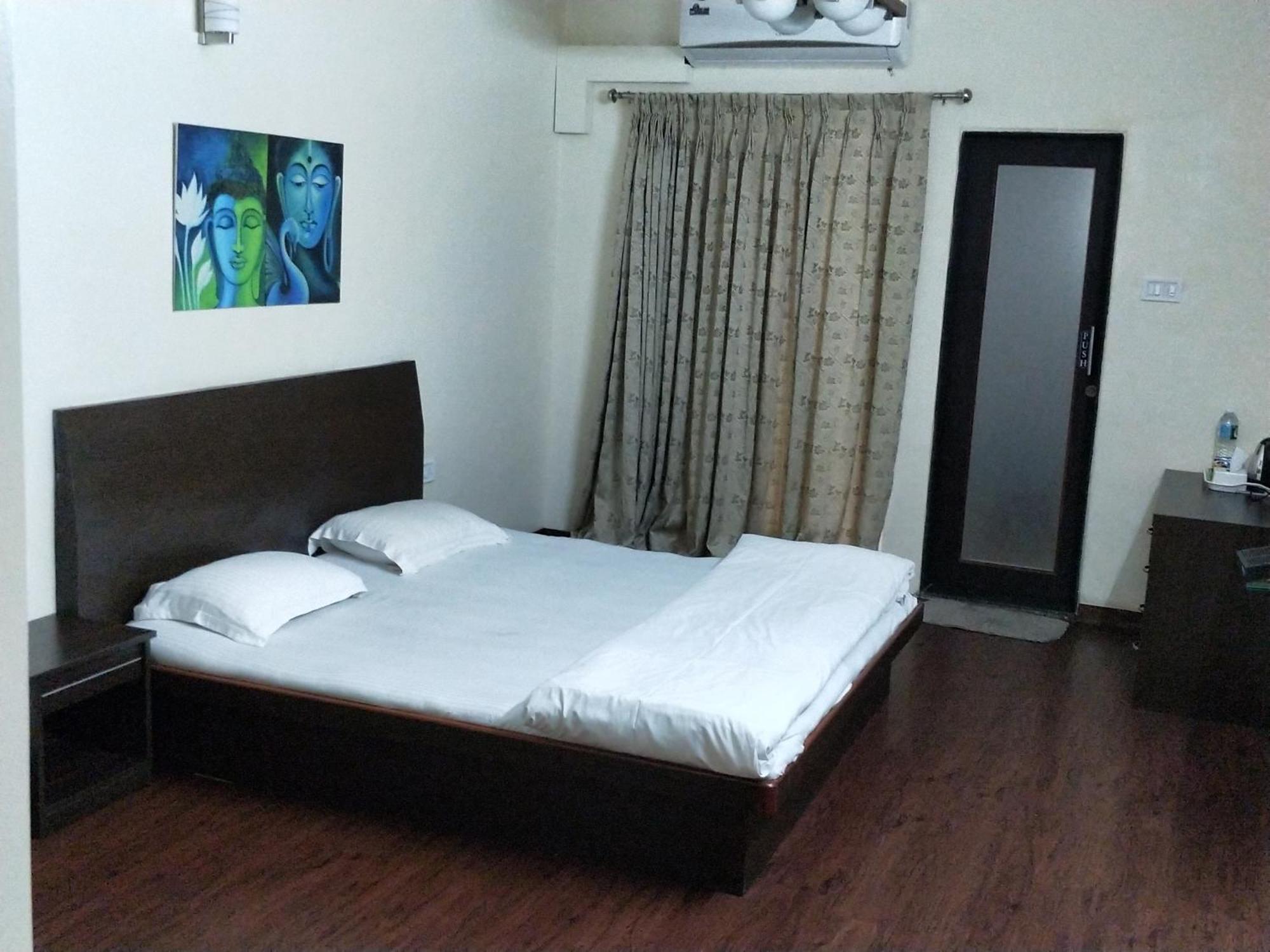 Apple Tree Apartments Koregaon Park Pune Eksteriør bilde